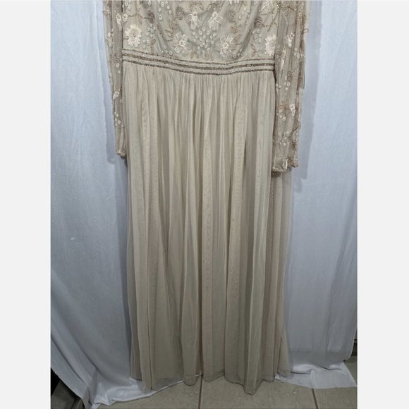 NWT $598 Mac Duggal [ 22 ] Embellished Illusion‎ High Neck Gown in Vanilla Cream - Picture 7 of 16